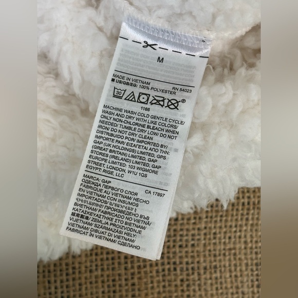 πGAP Brand | Like NEW, Winter White, 1/4 Zip Pullover Jacket, Medium, Soft - Picture 10 of 16